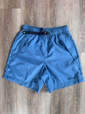 Vintage Nike ACG Hiking Shorts - size Medium